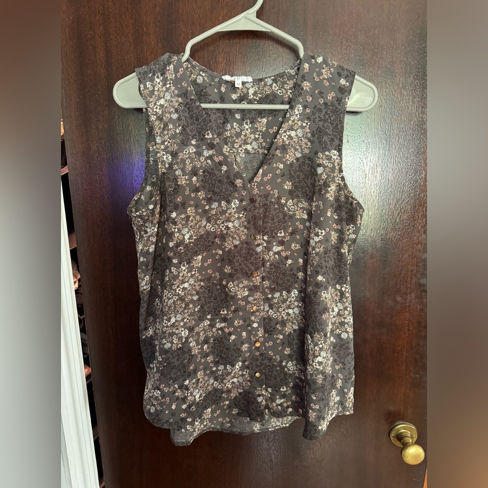 Maurice’s sleeveless blouse